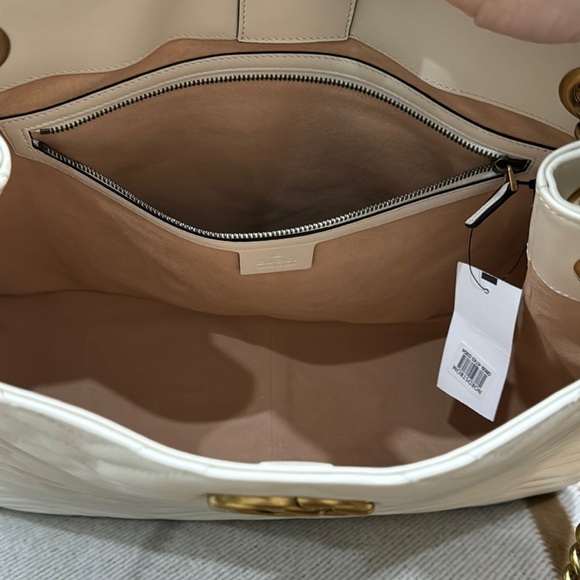 Gucci White and Gold Chevron Shoulder Bag - Picture 7 of 14